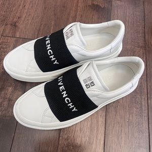Givenchy City Court Logo Strap Sneaker